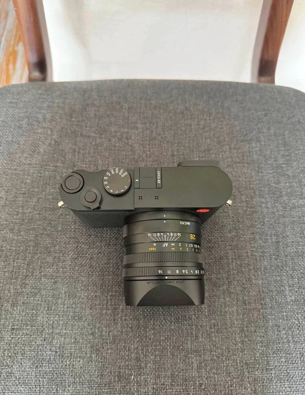Leica Q2 47MP Full Frame Camera β Summilux 28mm f/1.7 β Excellent Condition